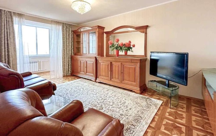 Продаж 3-кімнатної квартири на вул.Драгоманова, 31в - фото 1