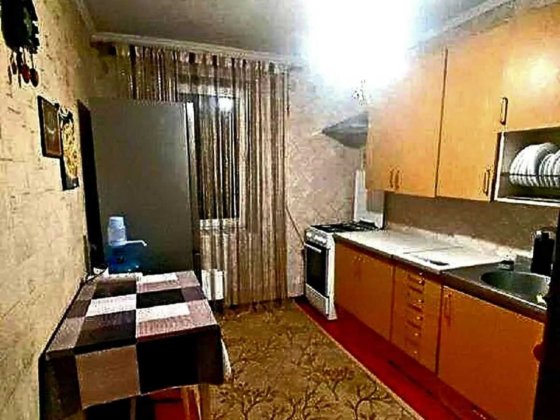 Продається Простора 4-Кімнатна Квартира на Вул. Братиславська, 13!