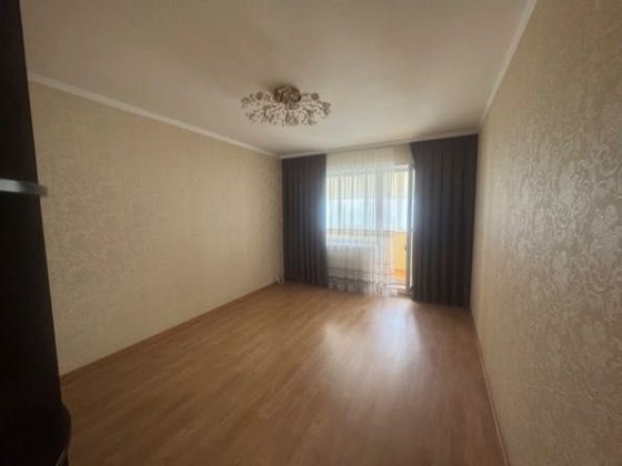продам квартиру 2-к Бровари