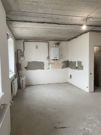 Продаж! 2 кімнатна в Бучі 80 м2 із газом, зданий будинок. Поруч школа, супермаркети, зручна локація! - фото 1