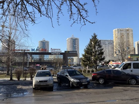 Власник! продам євро-двушку, Без ріелторів, та без % для покупця! Є Газ! Бровары