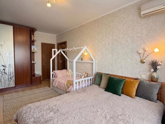 Простора 3к квартира (107м²) без % на Харківському шосе 56, Дарницький. 8 пов. Майстер-спальня, якіс
