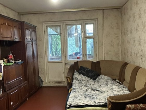 Терміново продам 2-кімнатну квартиру по вул. Симона Петлюри Бровары