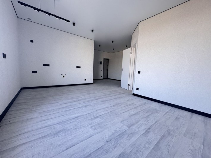 Квартира з ремонтом 40м2 не далеко від Центра Бориспіль. - фото 1