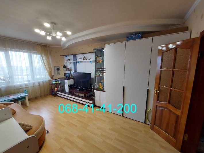 ДНС продаж 3 кімн. з РЕМОНТОМ та ТЕХНІКОЮ, ВЛАСНИК, $ 79 500 (торг) - фото 1