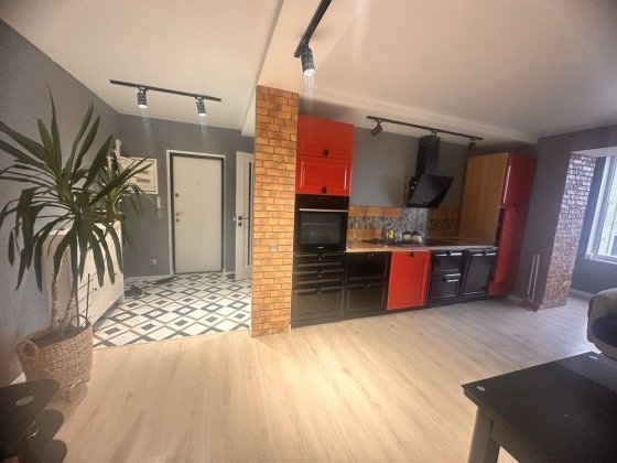 Продам 2 х кімнатну квартиру Бориспіль, вул. Головатого 20 Бориспіль