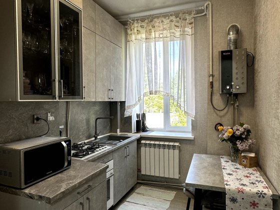 Продаж 3-кімнатної квартири в центрі міста