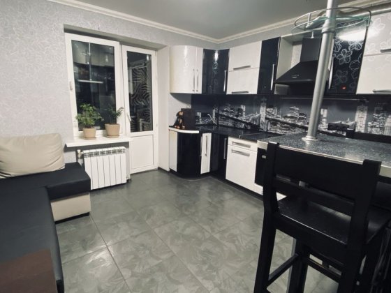 Продам 1 о кім квартиру Борисполь вул. Головатооо