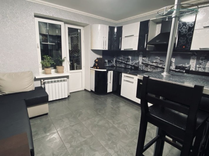 Продам 1 о кім квартиру Борисполь вул. Головатооо - фото 1