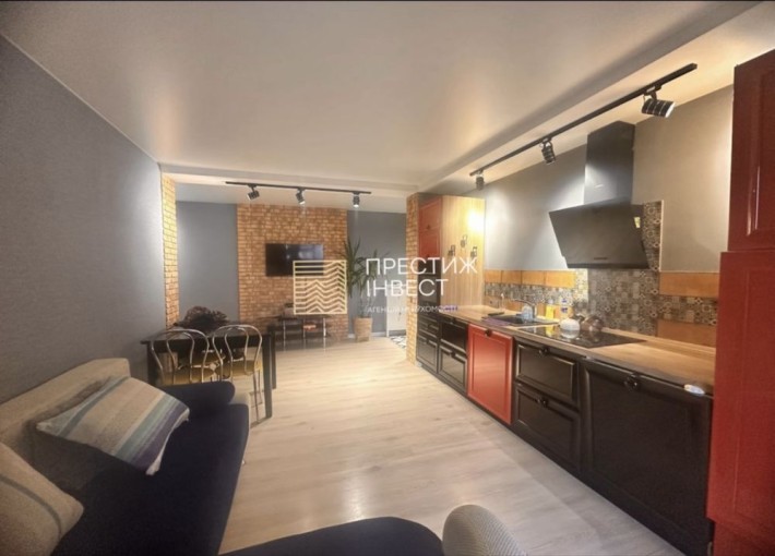 Продаж великої 2-кімнатної квартири 80 м² з ремонтом, вул. Головатого 20 - фото 1