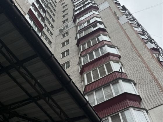 Продаю  3 -кім. квартиру м. Бровари вул.Шевченка 10-а Бровары