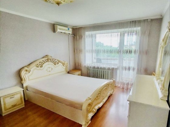 ДЕРЖПРОГРАМИ . Продаж 3-кв м. Бориспіль Центр міста 73 кв.м з МЕБЛЯМИ та ТЕХНІКОЮ Бориспіль