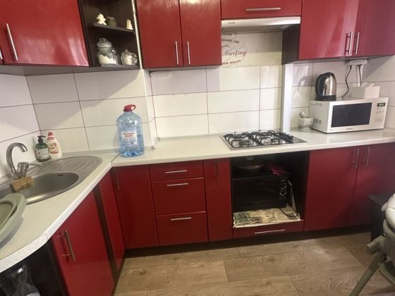 Продаж 1-оі квартири на Критому ринку