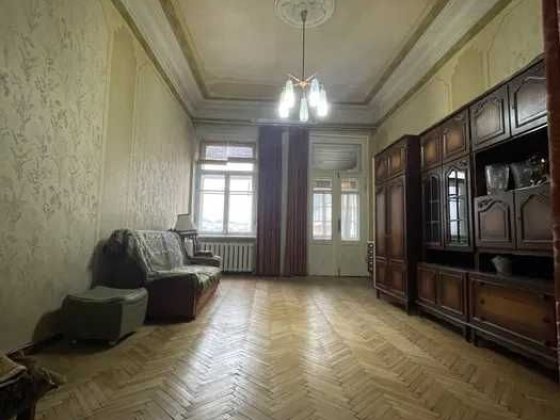 75 м 2-к квартира Центр Велика Васильківська Площа Українських героїв Льва Толстого
