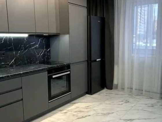 продаж 1 к студії жк "Атлант" на Металургів Бровары