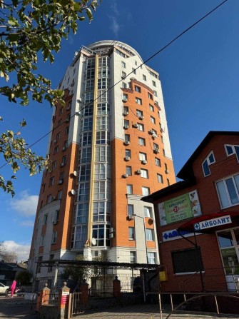 Продаж 2-х кімн. квартири збільшеного планування в центрі міста - фото 1