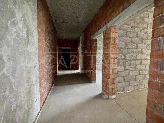 Продається простора 3-кімнатна квартира з терасою в ЖК «Італійський квартал» вул. Дубищанська, 4, Об Київ