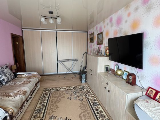 Продам 2-х, кімнатну квартиру, Симона Петлюри 36