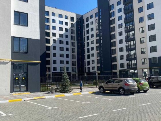 Продаж від власника 2к квартири 80кв.м.+комора Буча