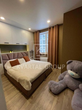 Продам ГАРНУ євро3к квартиру з ремонтом. Газ. 59.2м2. ЖК Континент. - фото 1