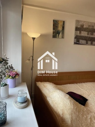 Центр продаж 3к квартри 56м кв., м.Нивки - фото 1