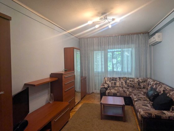 Бровари, Чорних Запорожців вул. 61А / Короленка / 2-к квартира, Готова до продажу. Бровары