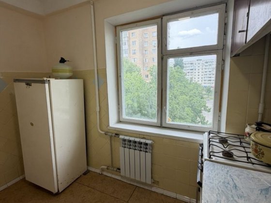 3-кімнатна, вул. Незалежності, 44