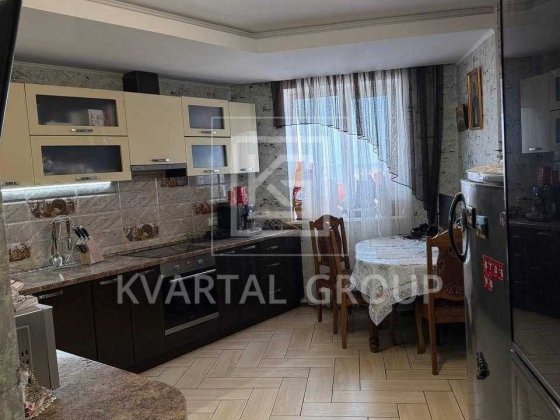 Продам 3к квартиру з ремонтом Буча Буча