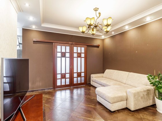ЖК Олександрівський, просп.Лобановського 4а, видова,  87 м² Київ