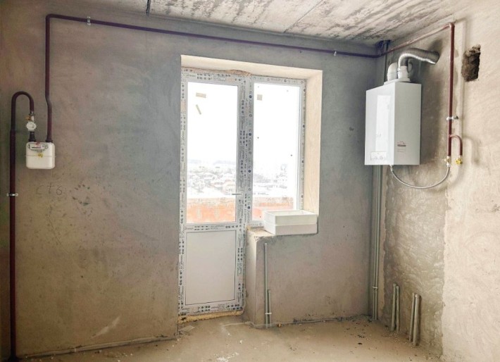 Трикімнатна квартира в Бучі. З ГАЗом! Документами. - фото 1