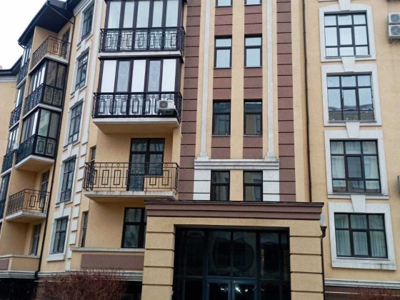 Бізнес-клас 3-к кв. з паркомісцем в ЖК Кришталеві Джерела Київ