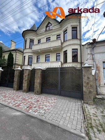 Продаю 2 кімнатну квартиру з гаражем в центрі. 92м2 - фото 1