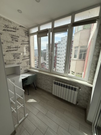 Продам квартиру з ремонтом та меблями ЖК Сакура - фото 1