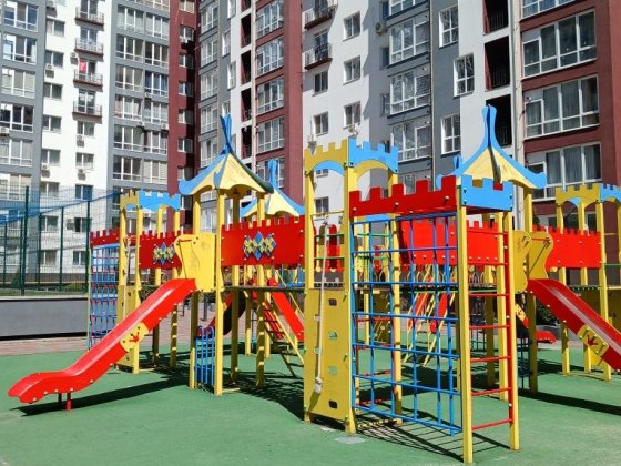 КНЯГИНИН Здана  595дол/м.Дворівнева Ивано-Франковск