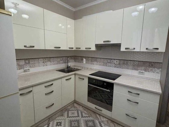 Продаж затишної 1-к квартири в центрі Вишневого, ЖК Акварелі-1 Вишневе