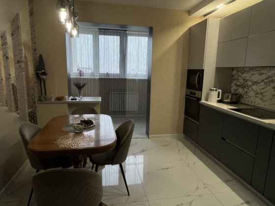 Продаж 3 кімнатної квартири, Деснянський район
