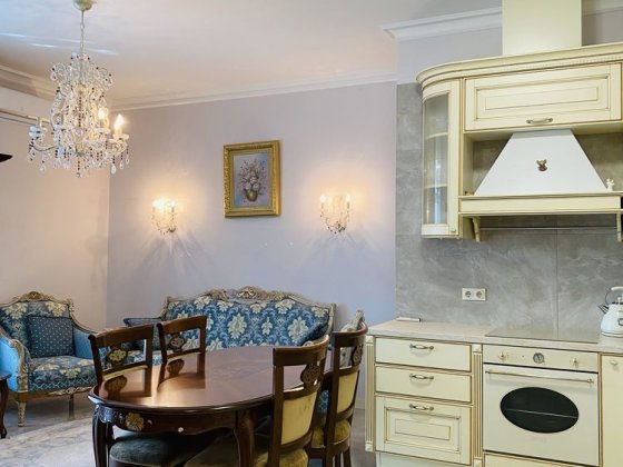 Власник!!! Продаж мебльованоі  квартири з одною спальнею в Jack House. Київ