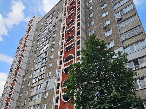 Олейника,19. Будинок серії КТ. Трикімнатна квартира 77кв.м. з холом! Киев