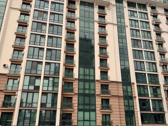 1-кім. квартира у ЖК бізнес класу біля міського озера Івано-Франківськ
