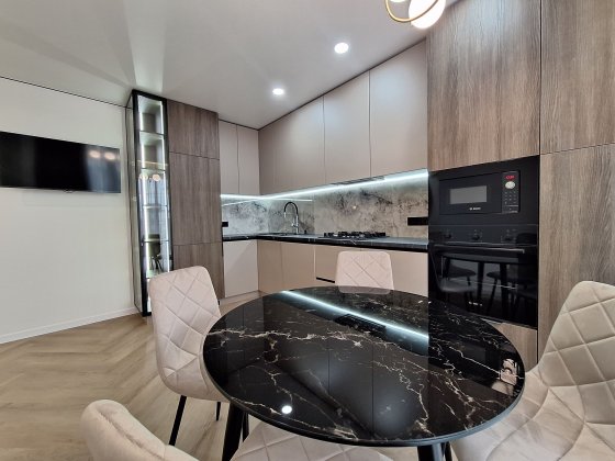 Продаж великої квартири у ЖК Famely Plaza Івано-Франківськ