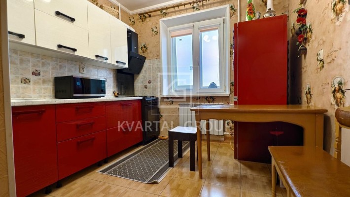 Продаж квартири 45 м2 з ремонтом та мінімальним оформленням - фото 1