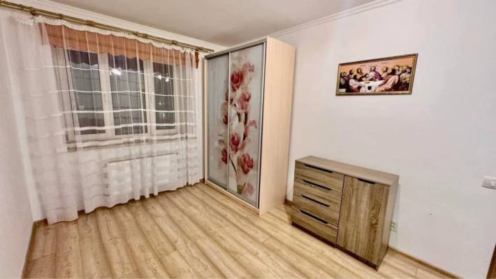 Продаж квартири з ремонтом в місті Ірпінь, терміново - фото 1