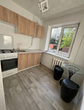 Продам 1 кім в центрі Спартак - фото 1