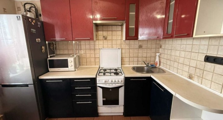 Продам 2 кімн. квартиру в ЦЕНТРІ - фото 1