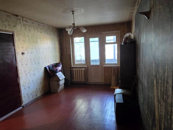 3-Кімнатна  на пл.Артема продаж Кривой Рог