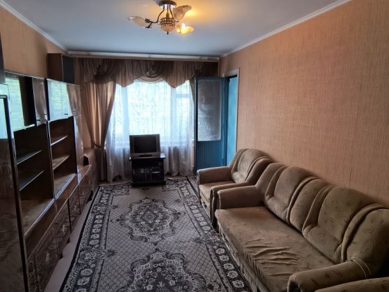 Продам квартиру 3х комнатную по Рзянкина на КРЕСЕ. ( можно Сертификат) Кривий Ріг