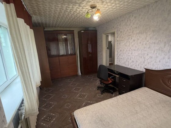 Продам 1 кімнатну квартиру на Гвардійській Кременчуг