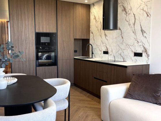 Трикімнатна квартира AMBER apartment у ЖК Центральний 2 з ремонтом Ирпень