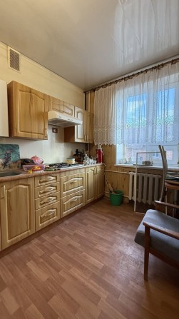 Продаж 3х кімнатної Сталінки по вул. Творча(колишня назва Упіта) - фото 1