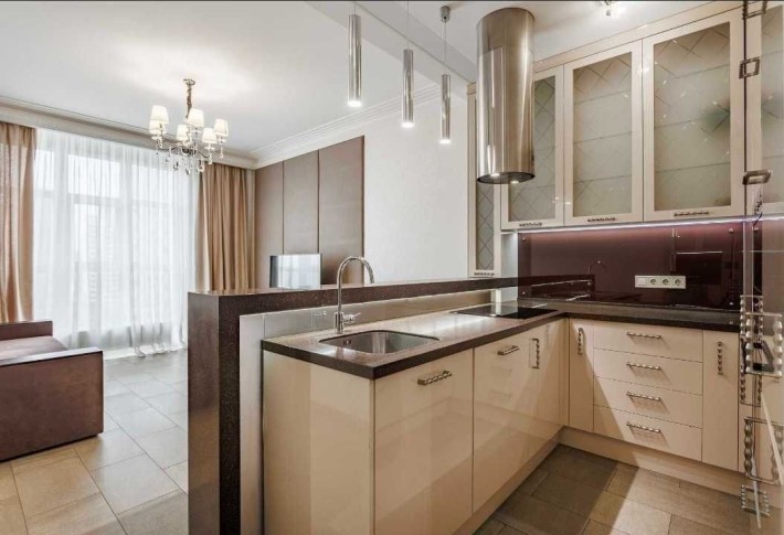 Центр Французький квартал 2 спальні 81м² Ремонт / Тютюнника Маккейна - фото 1